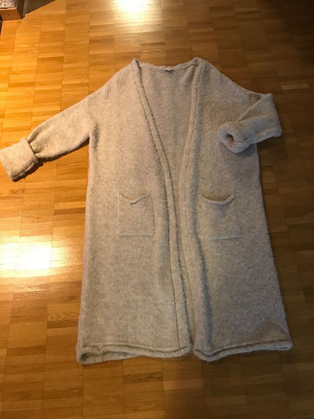 Cappotti: Strickmantel Gr L – Usato da St. Margrethen SG venduto da kellenbh