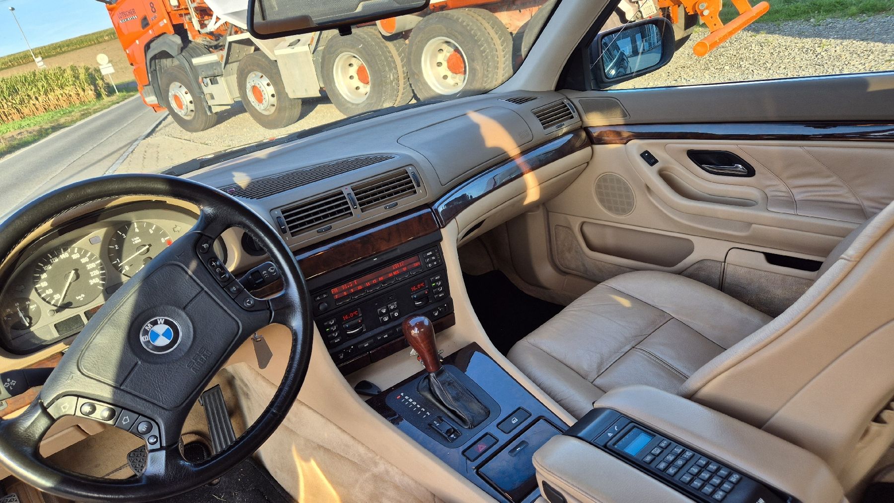 BMW Autos: BMW 730i E38 – D'occasion à Hochdorf par bed_9rgy 4