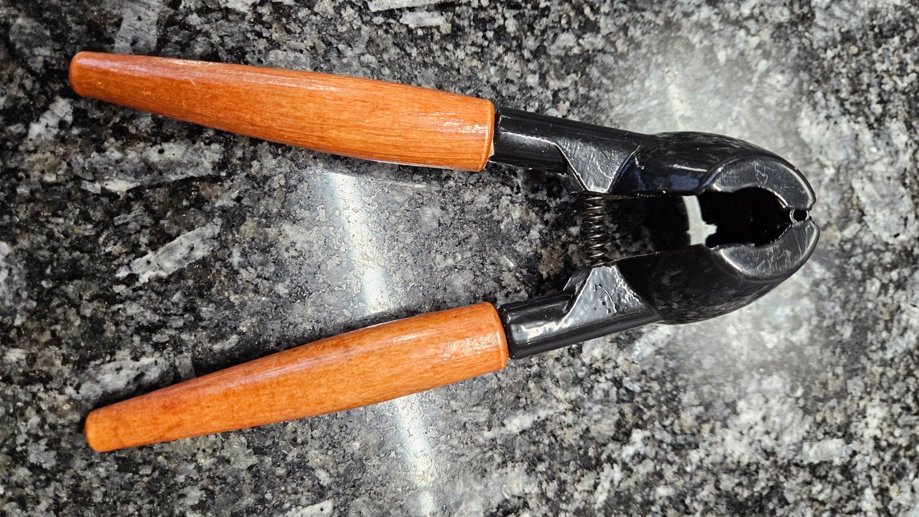 Elettrodomestici da cucina: Nussknacker Walnüsse + andere Nüsse – Usato da Gossau ZH venduto da Goes05 2
