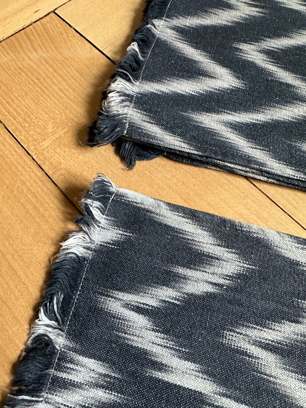 Tischset: 6 Stoff Tischsets schwarz-grau – Gebraucht aus Zürich von Diazaio 1