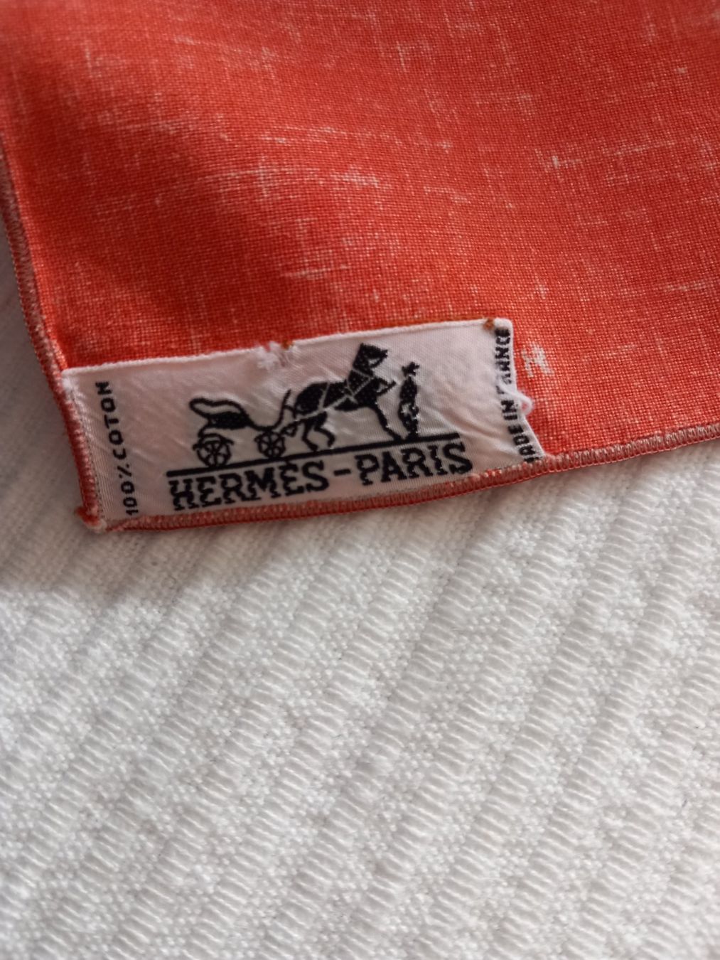 Altra biancheria da tavola: Hermes 4 sets de tables + 4 serviettes – Usato da Le Grand-Saconnex venduto da Rgt87 9