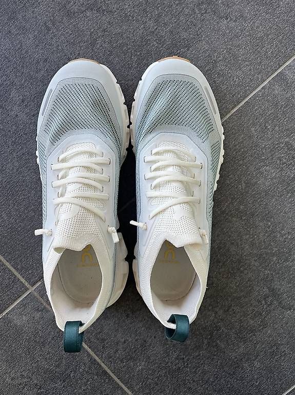 On Scarpe da uomo: ON SNEAKERS CLOUD 6 VERSA - Gr.37.5 – Usato da Hildisrieden venduto da D.Stef 1
