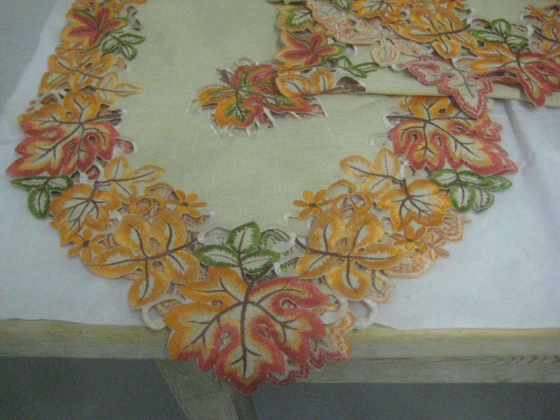Tessuti: TISCHLÄUFER   ALS DECO   HERBST – Usato da Uster venduto da flocke1 1