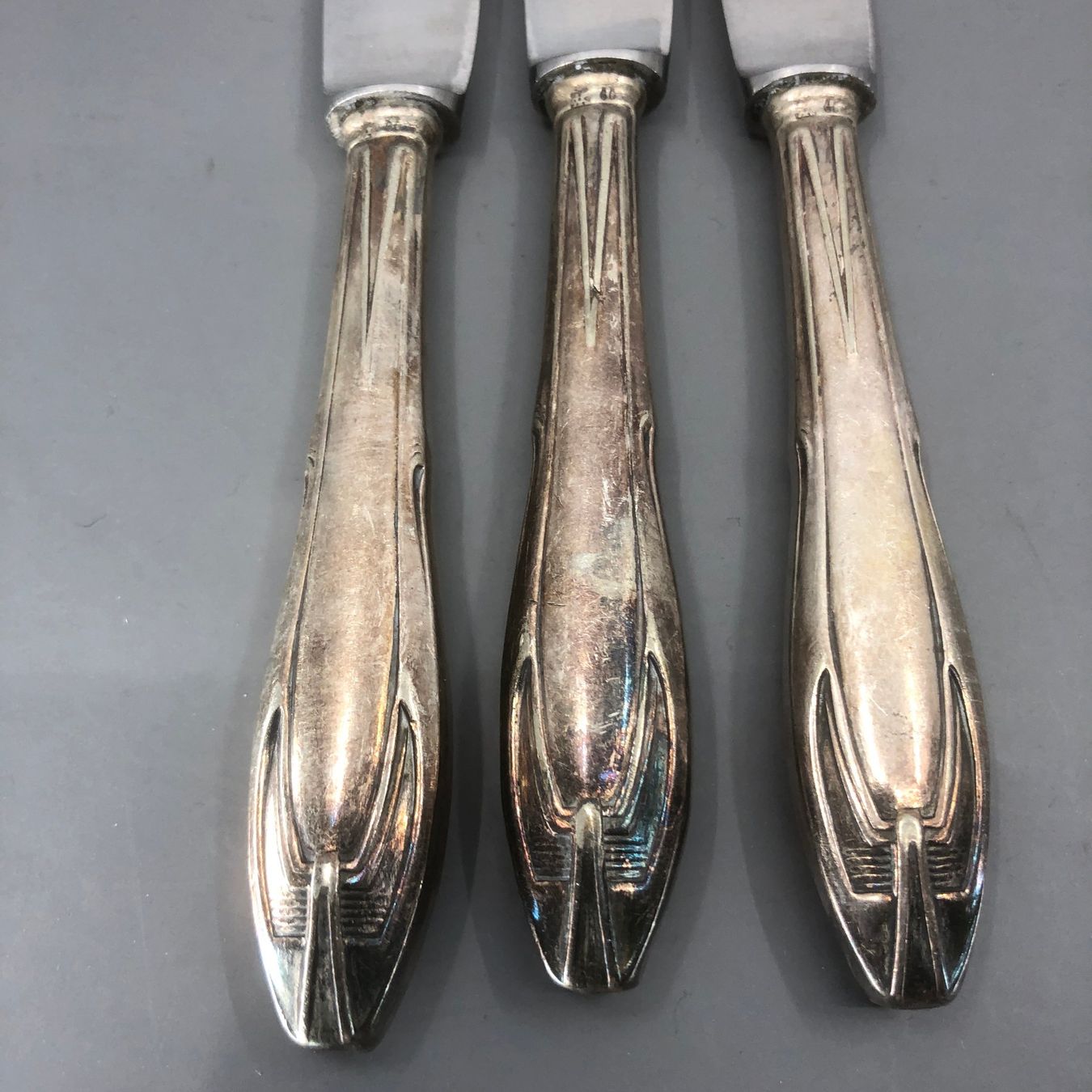 Zwilling Besteck: 3 Dessertmesser versilbert Art Deco Zwilling – Gebraucht aus Basel von Tiabeanie 5