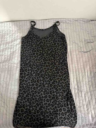 Haut femme motif léopard sans manches taille S