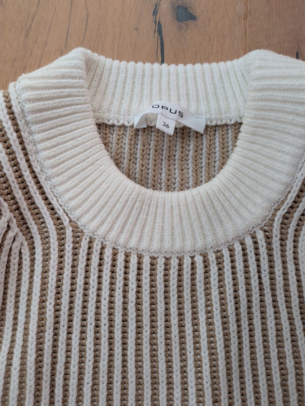 Opus Maglioni & Felpe: Opus Pagula Strickpullover gestreift beige weiss Grösse 36 – Usato da Mörschwil venduto da nemo1975 1