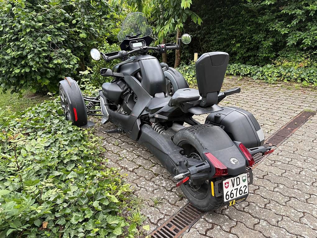 Trikes: CanAm Ryker 900 cc, edition "Rally" – D'occasion à Reverolle par Bordry 3