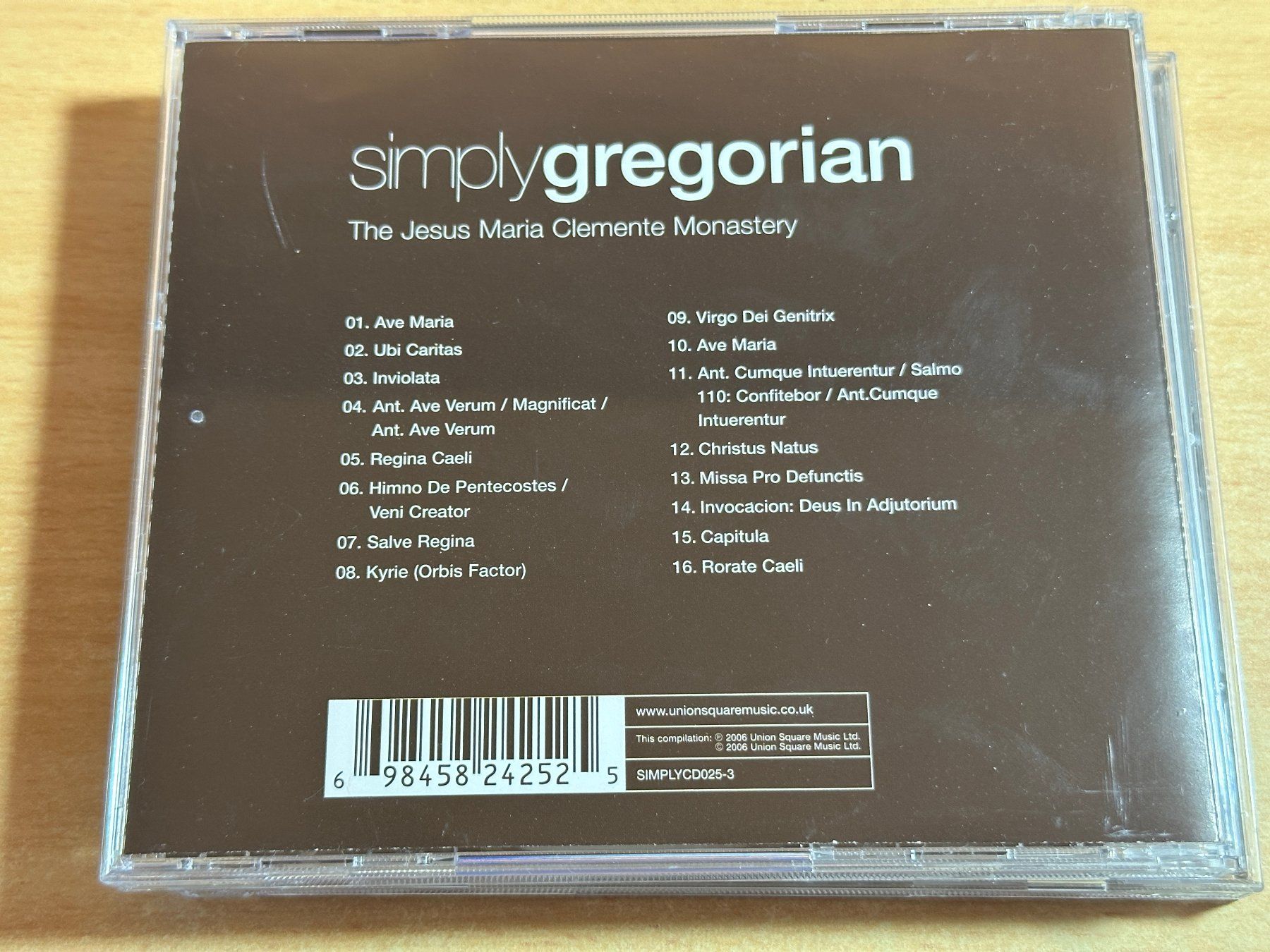 CD: Various – Simply Gregorian - 4 CD – Usato da Rikon im Tösstal venduto da Alpenmutz 5