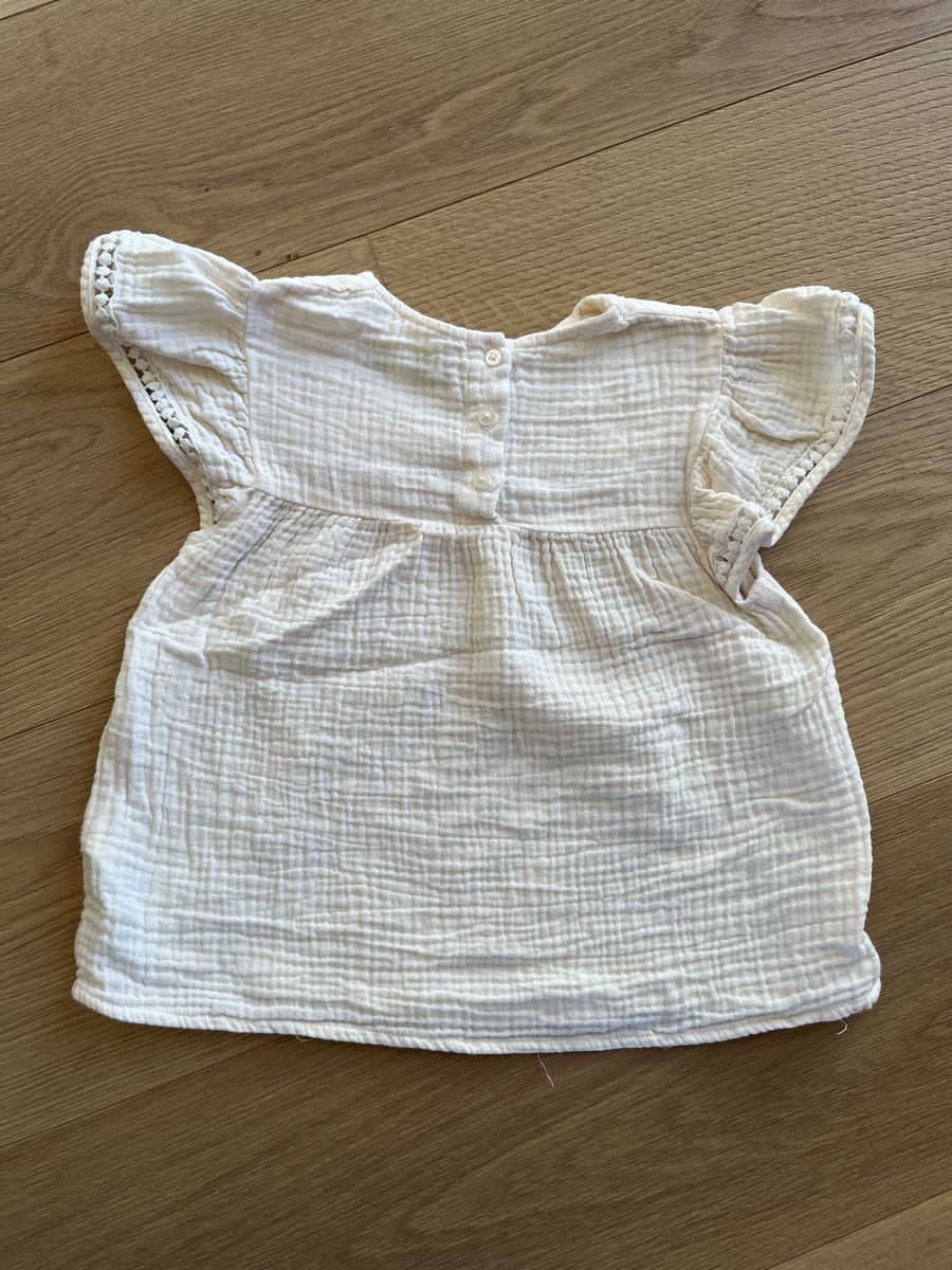 Camicie, T-shirt & Polo: Cute Girl Blouse, Size 116 – Usato da Planken venduto da R4gskL7 1
