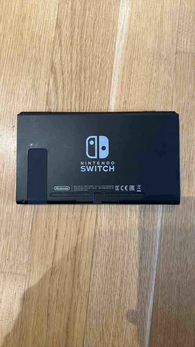 Nintendo Konsolen: Nintendo Switch 1 Super Smash Bros. Edition + Pro Controller – Neu (gemäss Beschreibung) aus Aarburg von jenny072 4
