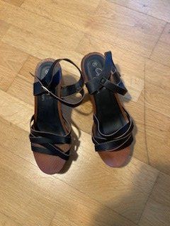 Damenschuhe: Sandale à talon t.39 – Gebraucht aus Boudry von Lamue01