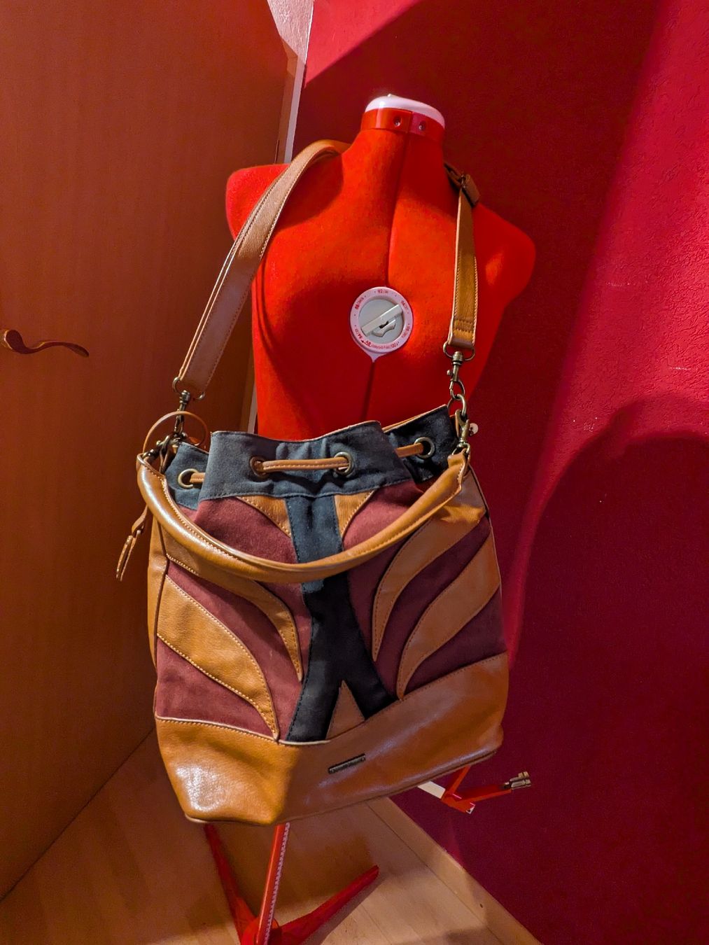 Sacs femmes: sac bourse moa – D'occasion à Vionnaz par MarinaMGB 2