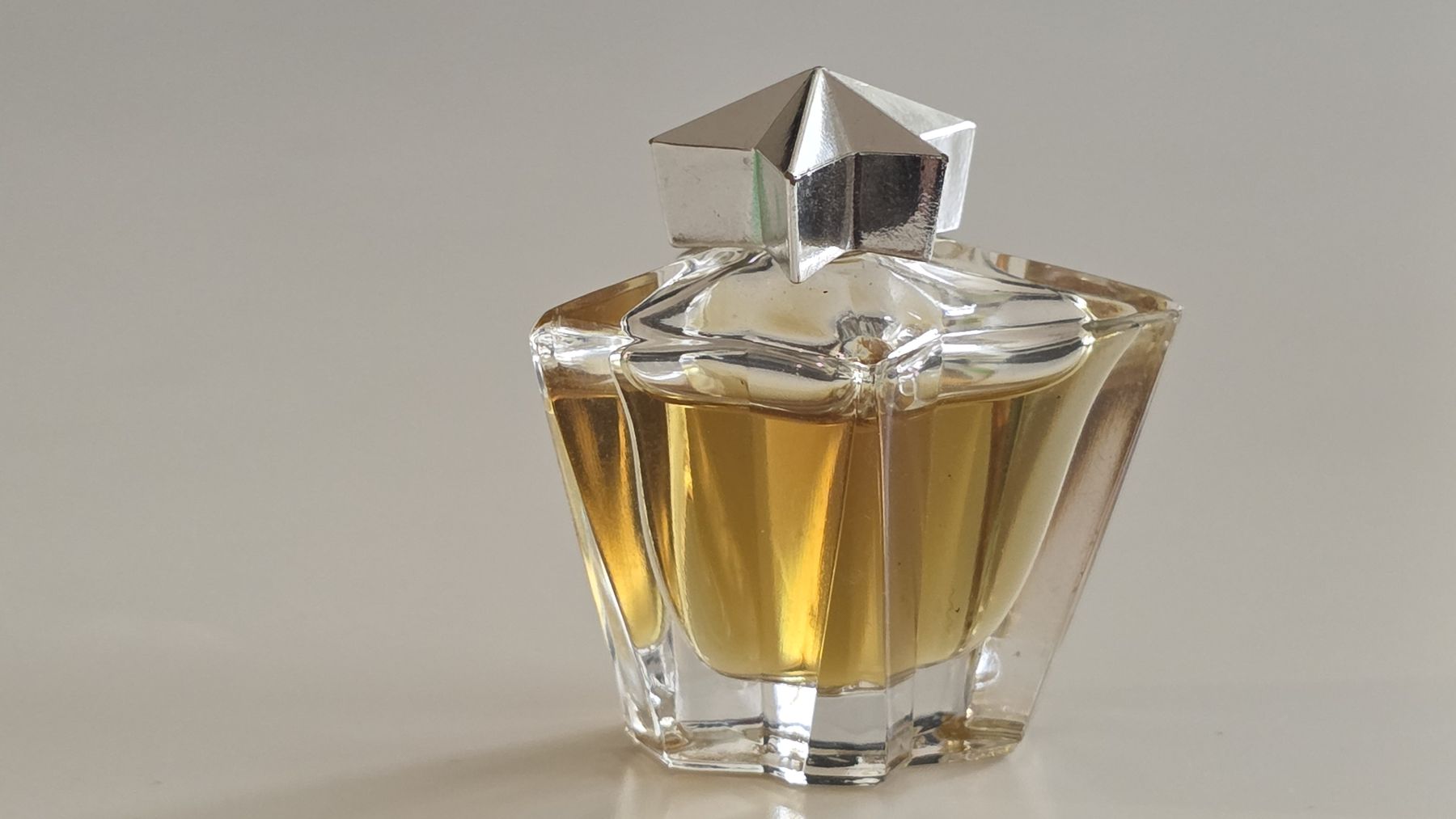 Mugler Parfum & Eau de Toilette: Miniature Angel eau de parfum – Gebraucht aus Genève von bbastos