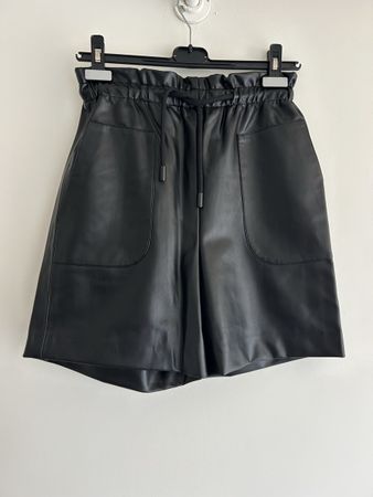 Faux leather shorts Akris Punto 34