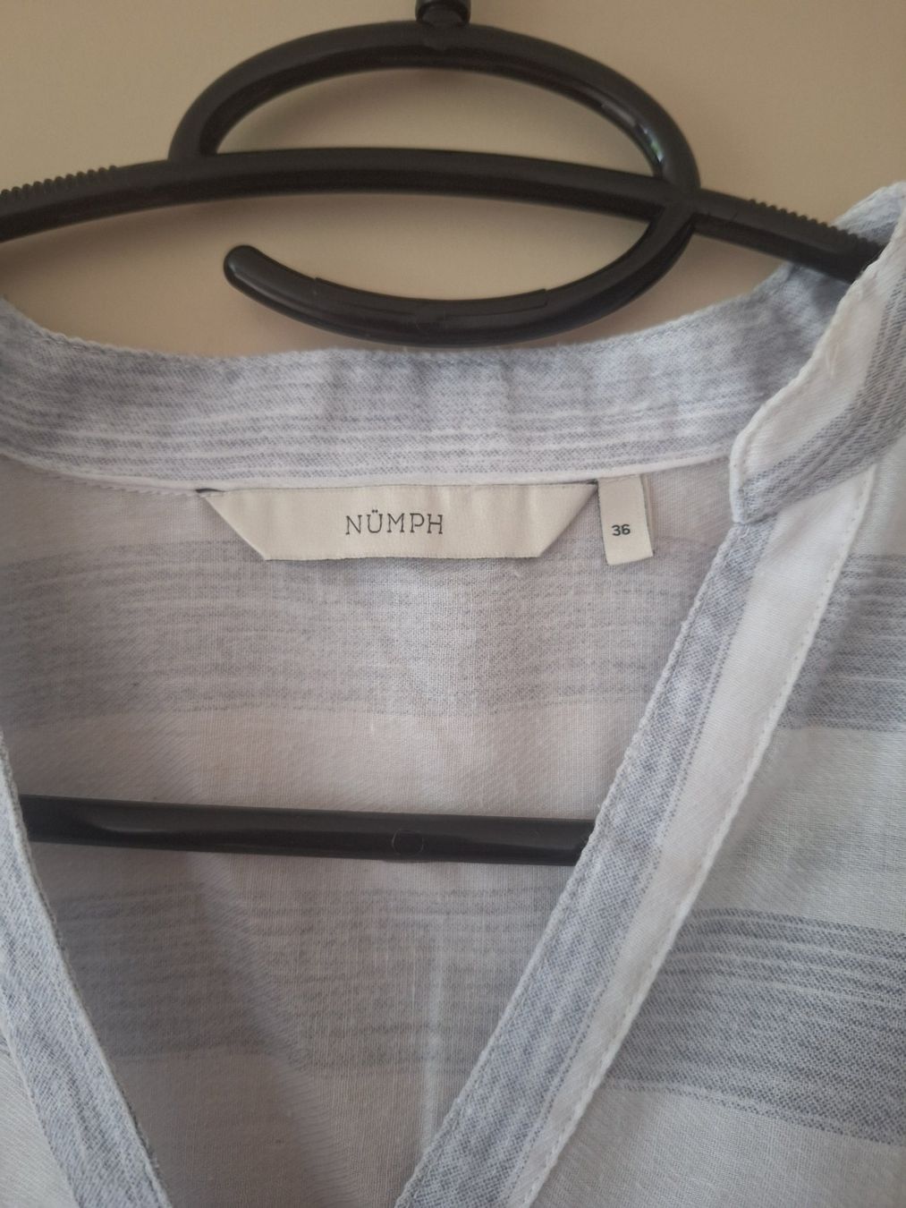 Camicette: NÜMPH - Longsleeve / Bluse / Hemd - S – Usato da Horw venduto da neigette 1