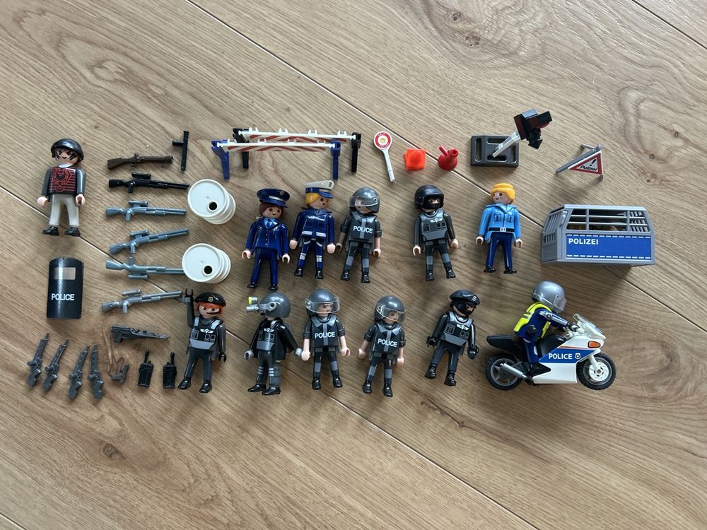  Playmobil Polizei Set (Gebraucht) in Niedergösgen für CHF 3 – mit Illustration 