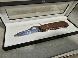 Victorinox Damast 2012 swiss solider