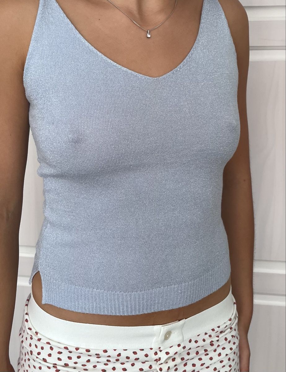 Tops: Schönes blaues Glitzer-Top – Neuf (Voir description) à Wil SG par aiy_fnm9 1