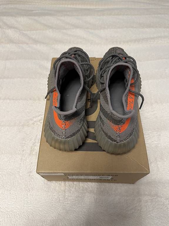 Herrenschuhe: Yeezy Boost 350 / grau-orange – Gebraucht aus Biel/Bienne von http.tanja 1