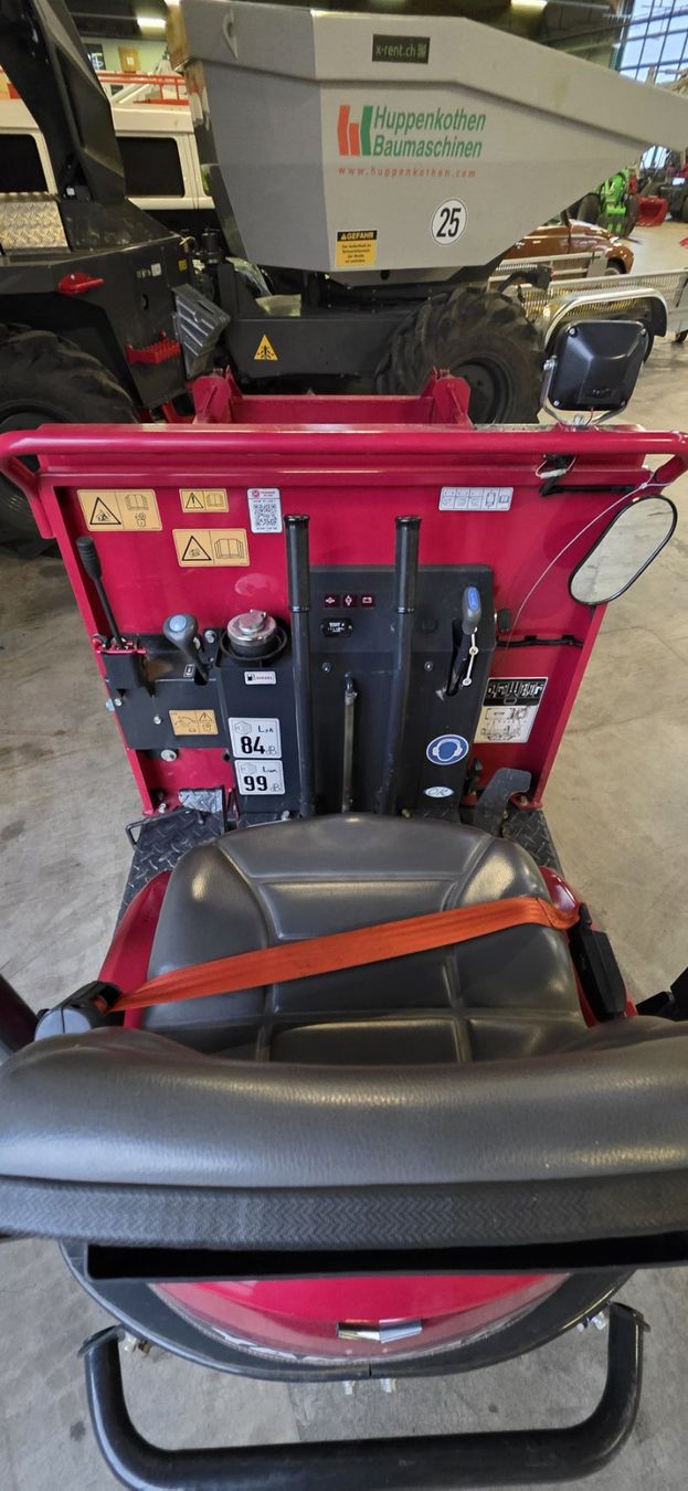 Yanmar Tutte le macchine: Yanmar Raupendumper C12R-C   Dreiseitenkipper – Usato da Lengwil venduto da x-rent 5