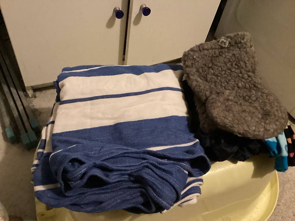 Marsupi portabebè: Tragetuch mit Stulpen – Usato da Turbenthal venduto da YGiezendanner 1