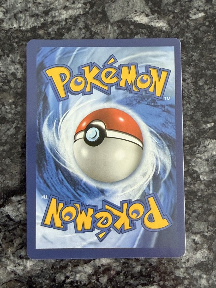 Pokémon Sammelbilder & Trading cards: Pokémon Mimikyu VMAX 069/172 – Gebraucht aus Liestal von arl_6tv7 2