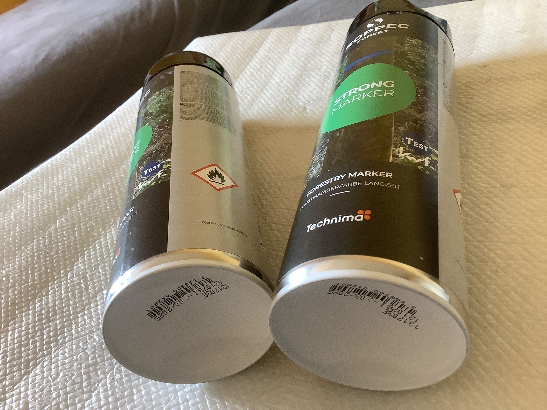 Colori: SOPPEC Forst Markierfarbe, Strong Marker, Langzeit, 2x 500ml – Nuovo (secondo la descrizione) da Widnau venduto da frohsinn7 3