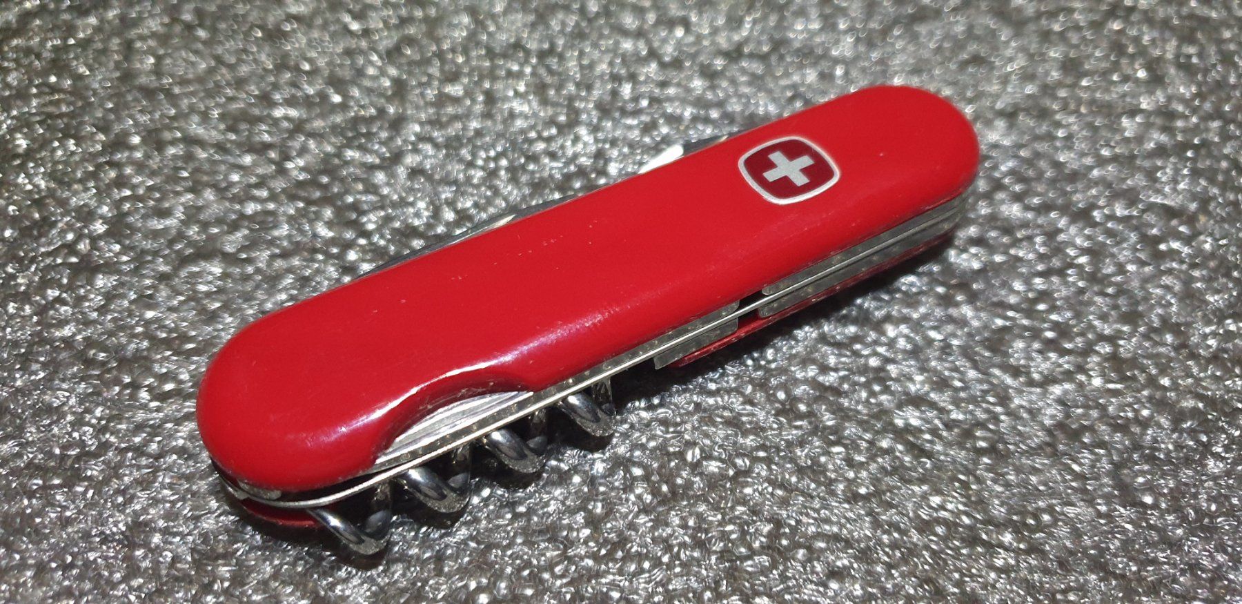 Victorinox Coltelli tascabile: Rot CAS Sackmesser WENGER Commander – Usato da Val D Illiez venduto da SnowRoof