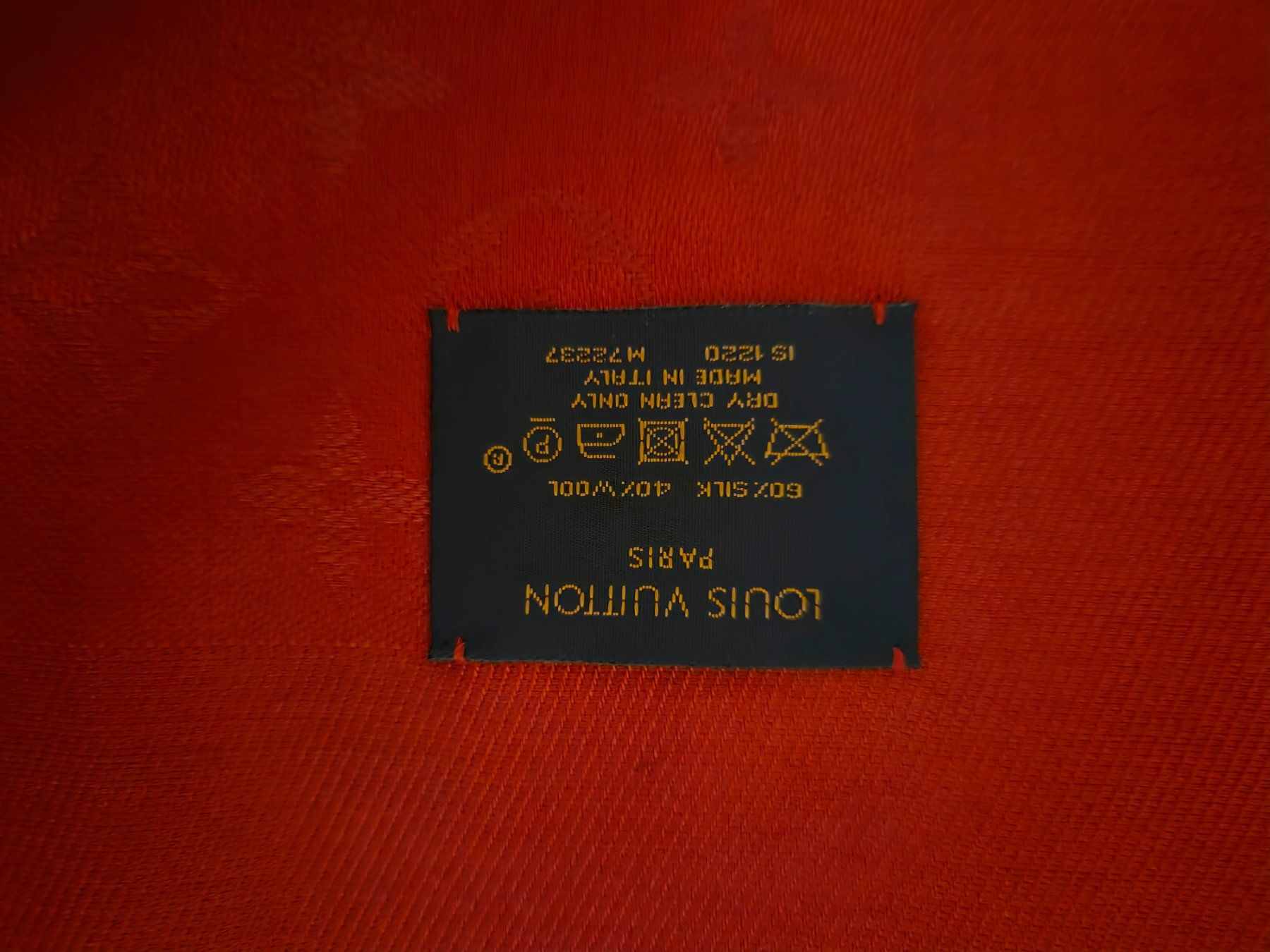 Louis Vuitton Foulard & Sciarpe: LV Schal PDA Rot – Nuovo (secondo la descrizione) da Ottenbach venduto da RaRo 4