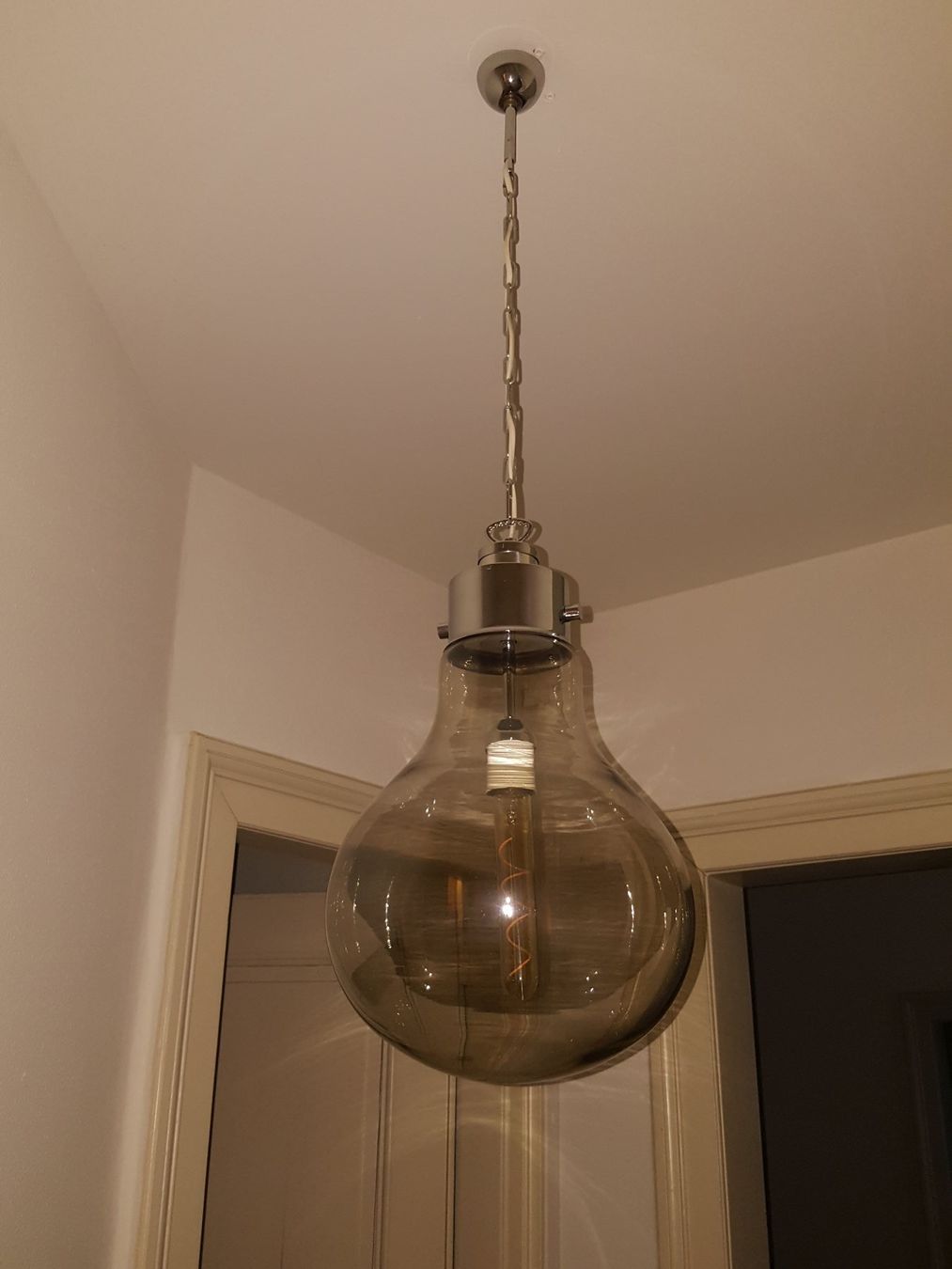 Lampadari & plafoniere: Hängeleuchte in Glühbirnenform – Usato da Basel venduto da RLBasel
