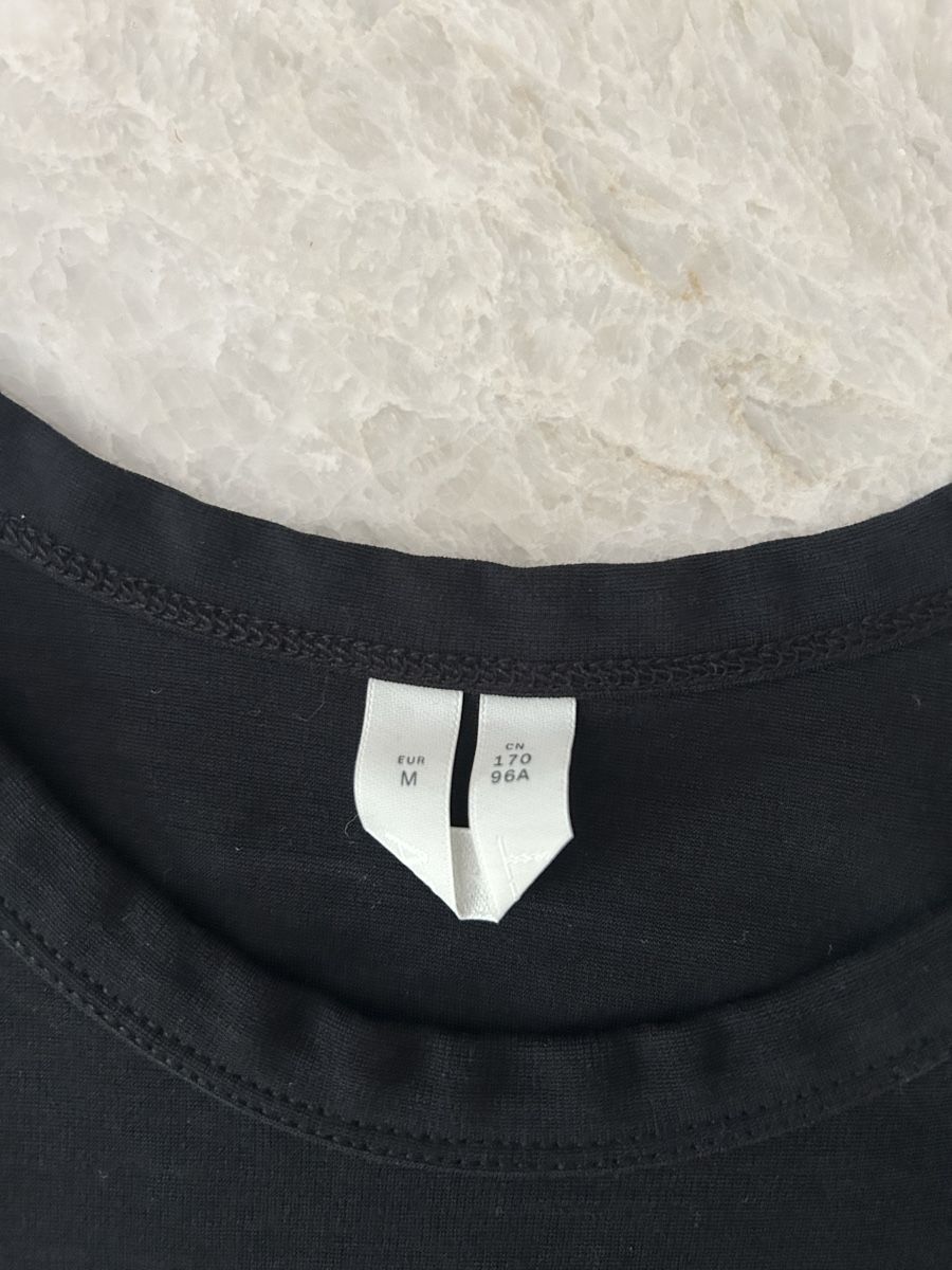 Arket Kleider: Robe noire Arket taille M bon état – Gebraucht aus Signy von Chloe79 1
