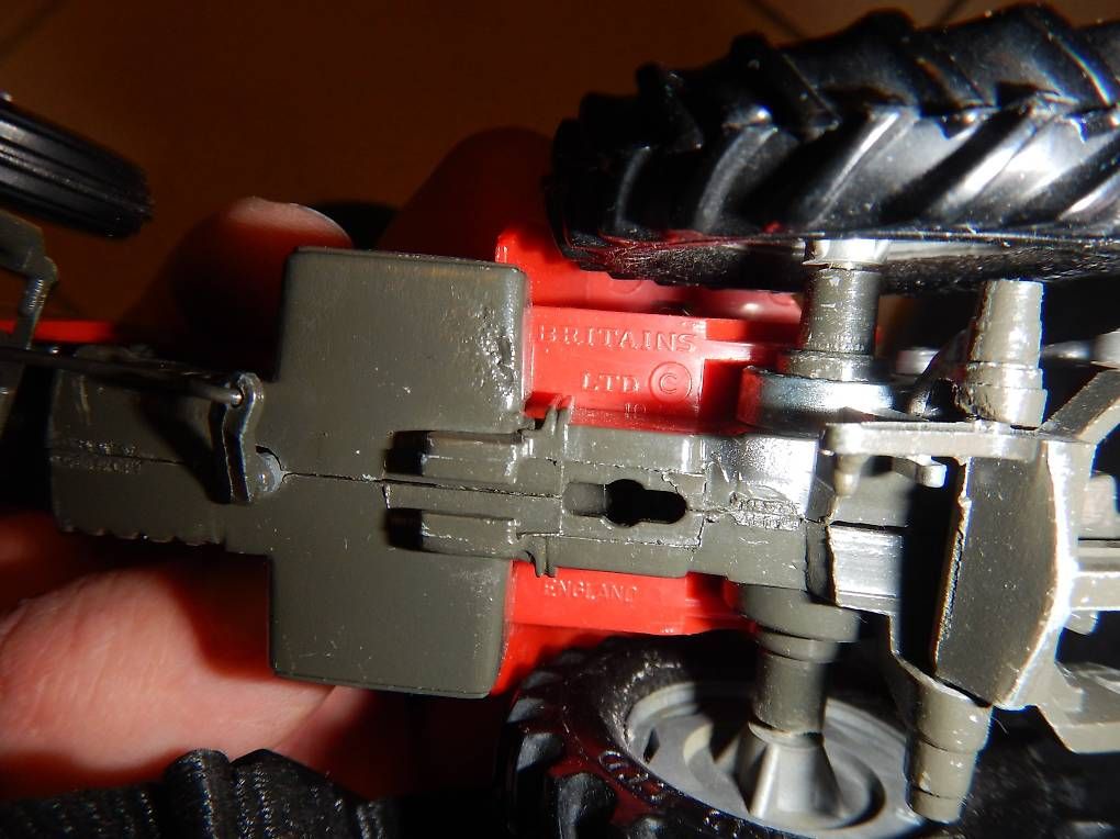 Modellbausätze & Standmodelle: Britains Traktor – Gebraucht aus Frutigen von Tony1813 2