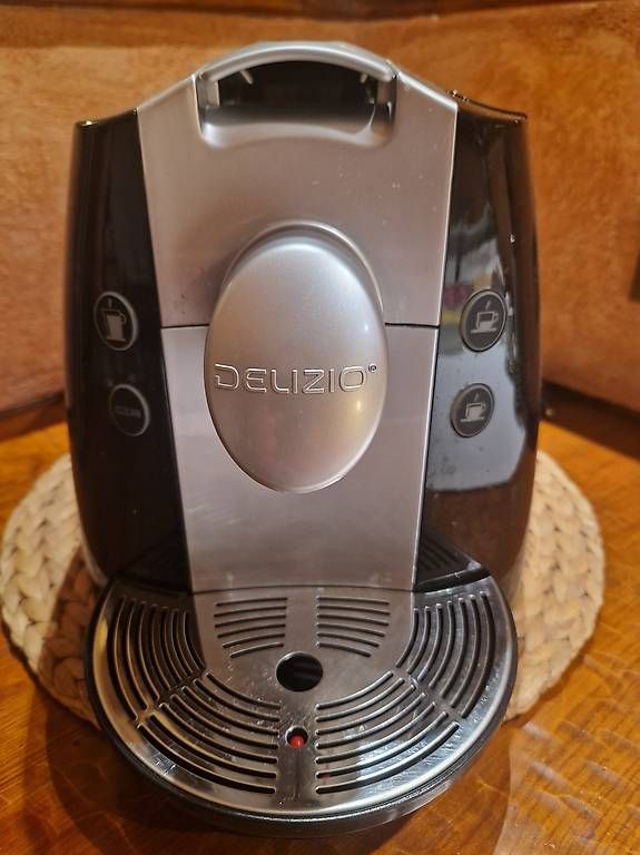 Macchine per caffè & Macchine per espresso: Macchina del caffé Delizio – Usato da Aurigeno venduto da dan_2xx2 2
