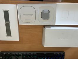 Apple Watch Ultra 1 neu (49 mm Titan, Green Alpine Loop S)