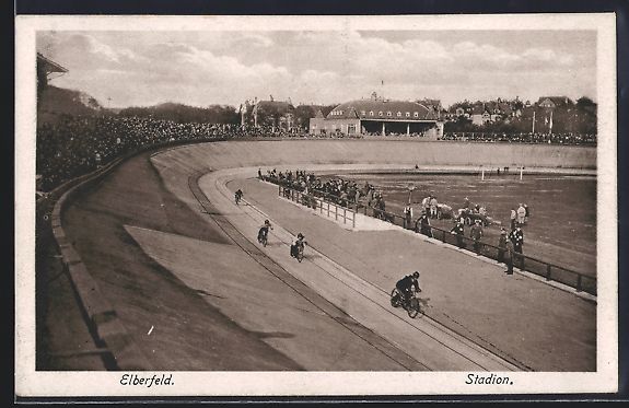 Cartoline postali: AK Elberfeld, Radfahrer im Stadion – Usato da Berlin venduto da bartko-reher