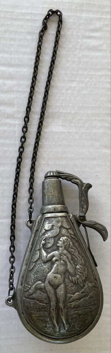 Bottiglie: Pulverflasche mit Kette – Nuovo (secondo la descrizione) da Allschwil venduto da Deal_Tiger99 1