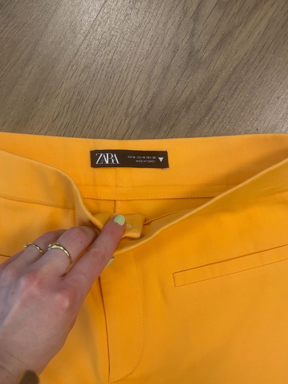 Zara Hosen: Elegante Hose - Zara - orange -  Gr. M – Neu (gemäss Beschreibung) aus Brügg BE von doppelsalchow 1