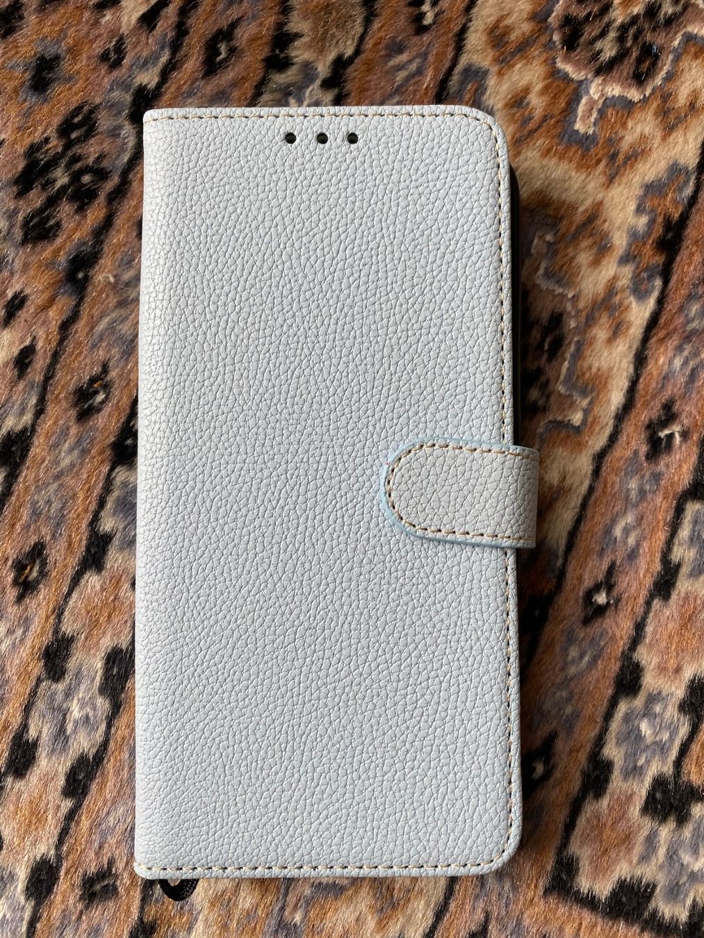 Apple Cover & Protezioni schermo: iPhone 14 Pro Hülle hellblau Leder Optik neuwertig! – Usato da Bischofszell venduto da sonixx