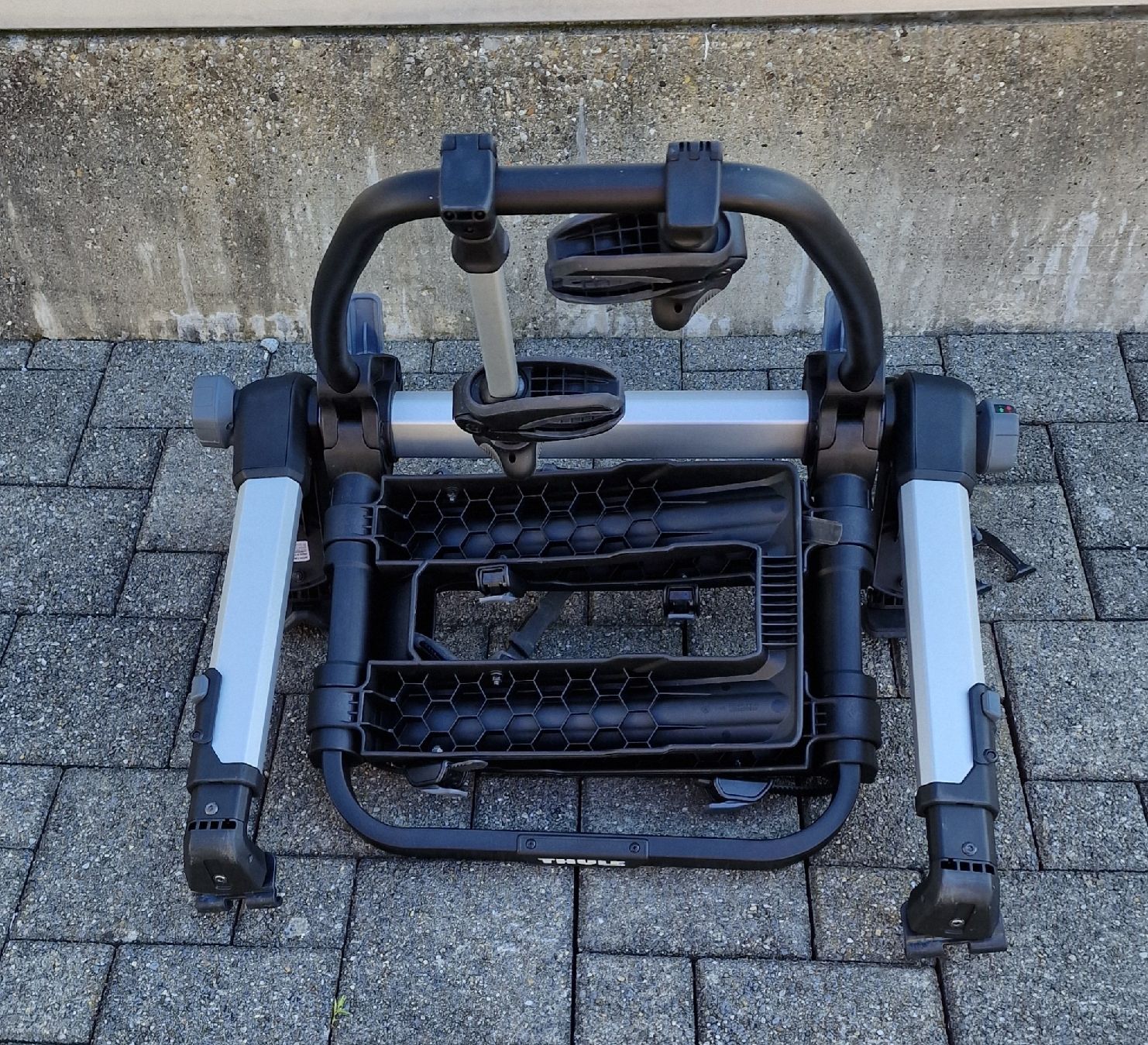 Thule Dachträger: Fahrradträger Thule Outway Plattform 2 – Gebraucht aus Oberuzwil von SpigEbike