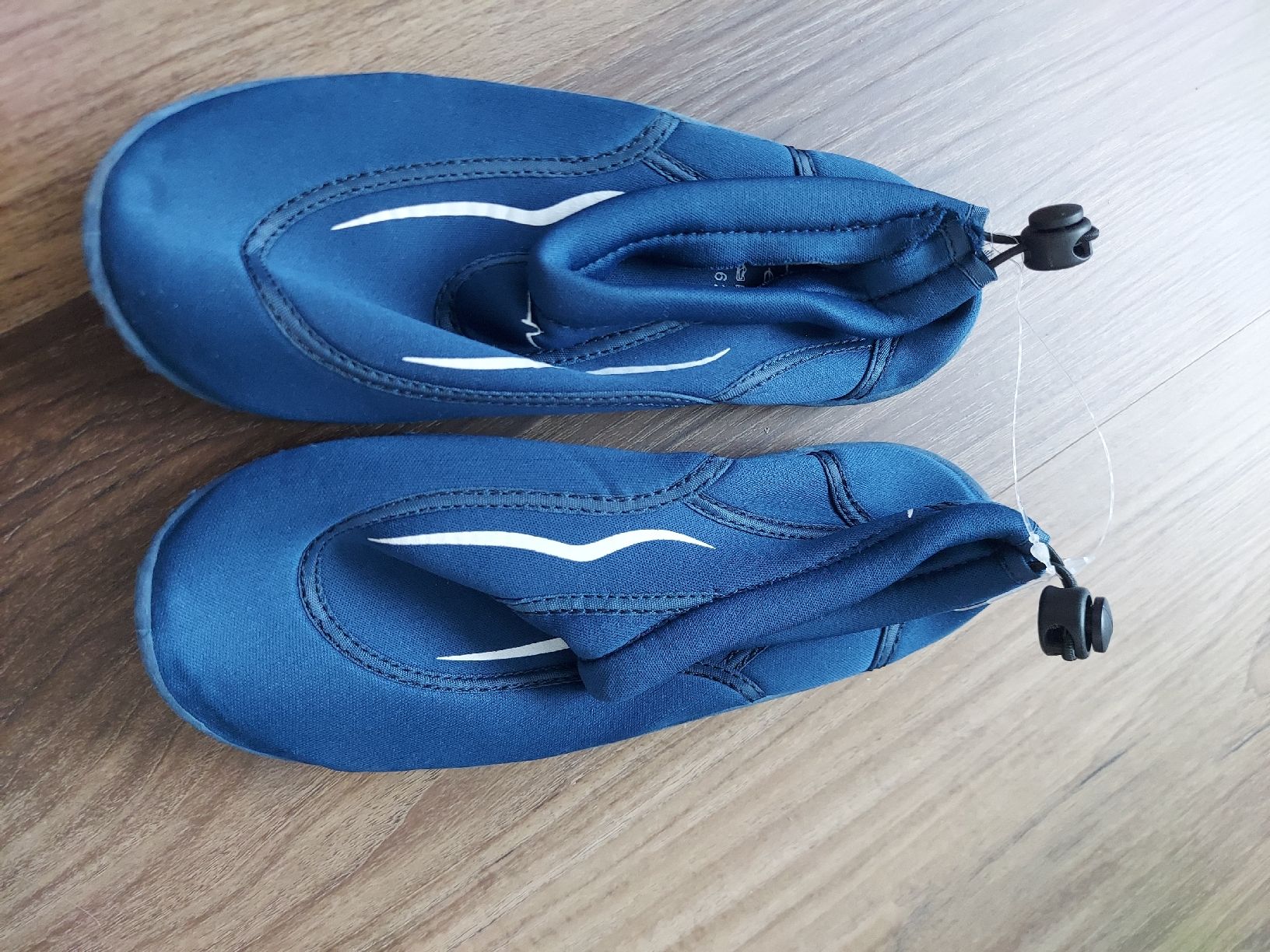 Schuhe für Jungen: Badeschuhe / Wasserschuhe, Grösse 34 – Gebraucht aus Altishofen von tammy05