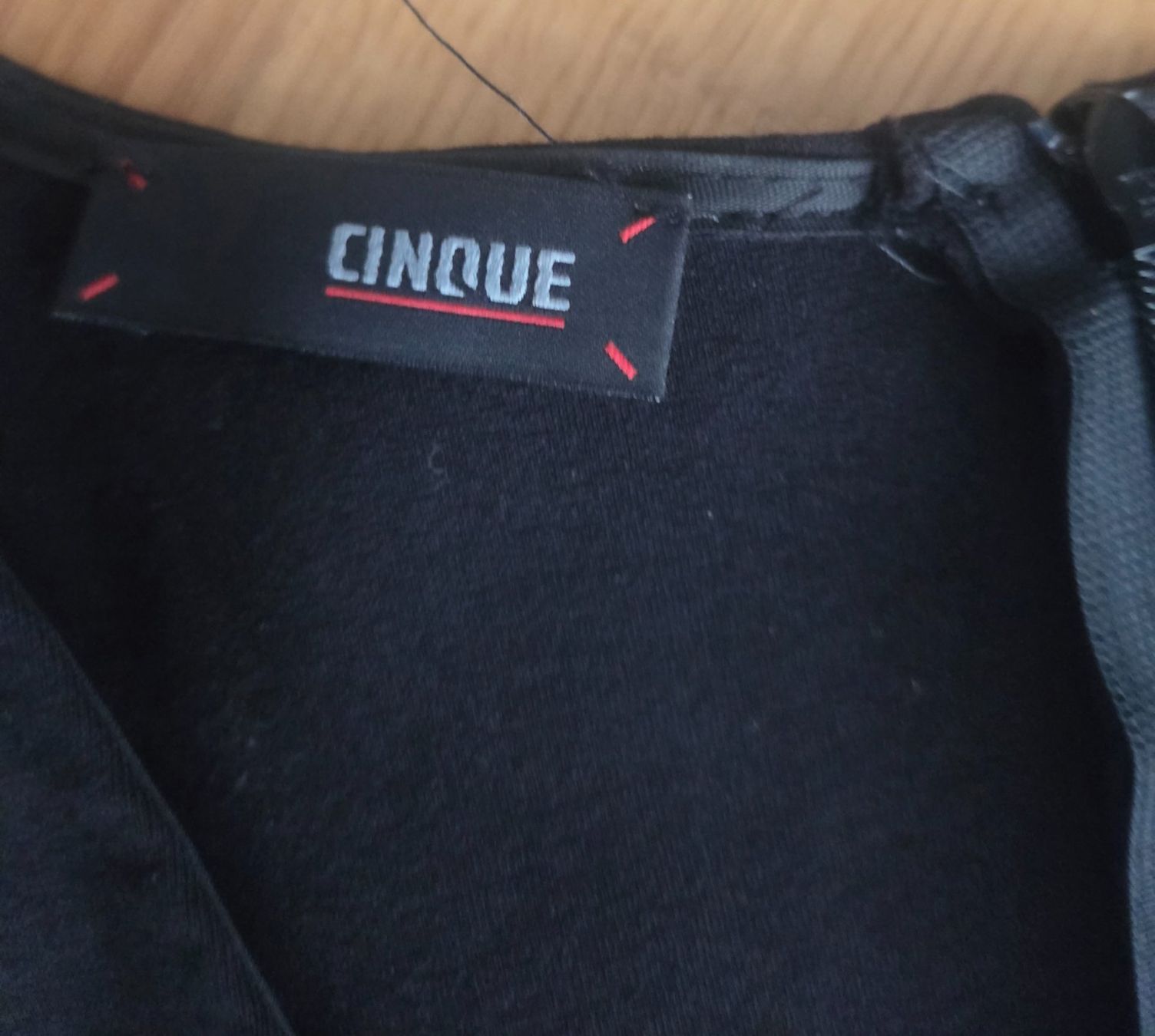 Cinque Vestiti: Cinque Kleid Gr 40/42 Neu – Usato da Sursee venduto da Ventiduese 1
