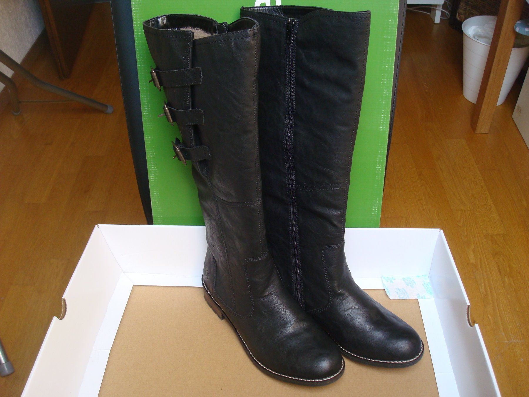 Scarpe da donna: Bottes Noires, Pointure 39 – Nuovo (secondo la descrizione) da Vallorbe venduto da lab_2jrg