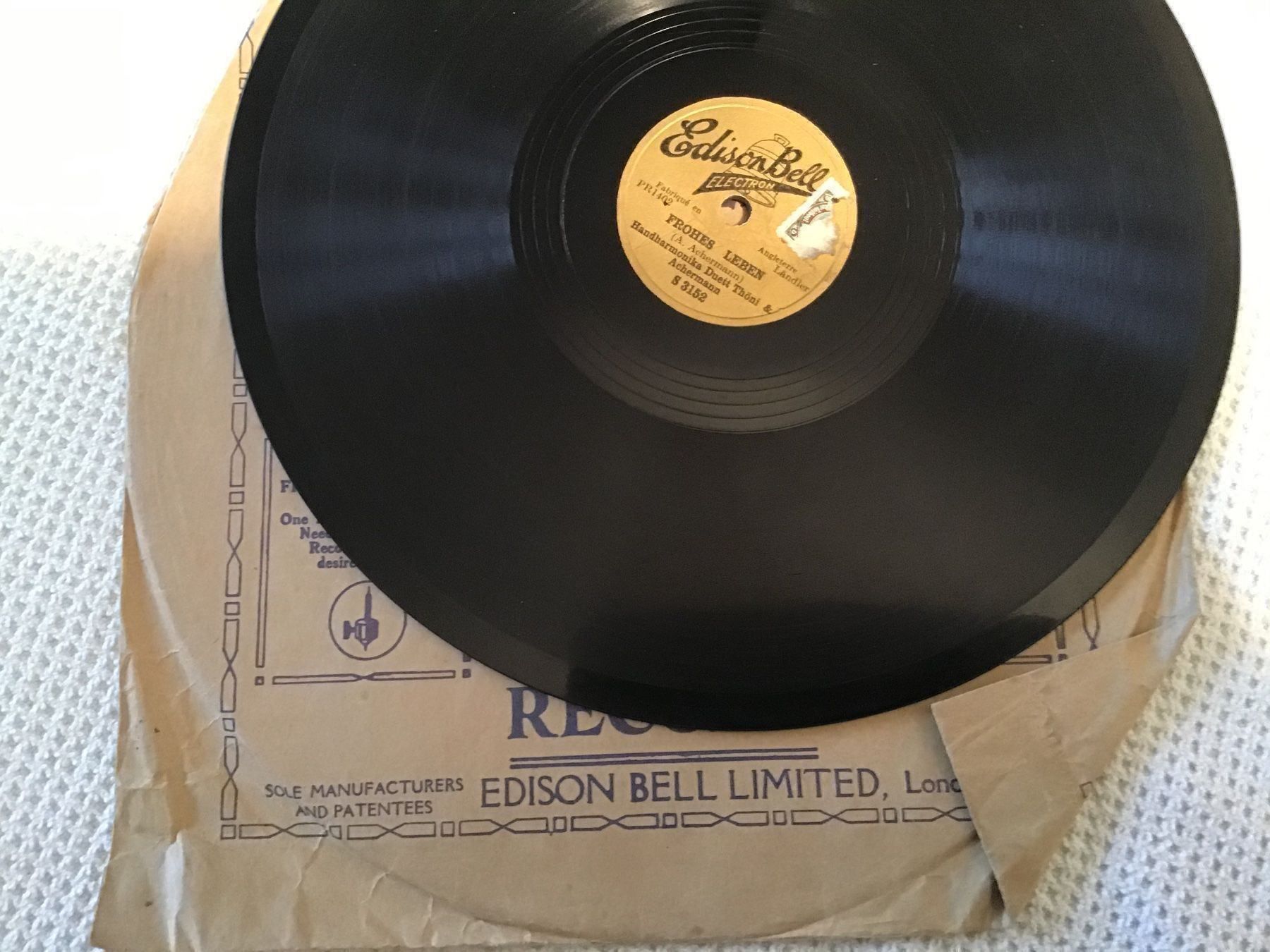 Dischi in vinile: 3 Schellackplatten  Ed.Bell+Columbia – Usato da Oberdorf NW venduto da Walenstock01 3