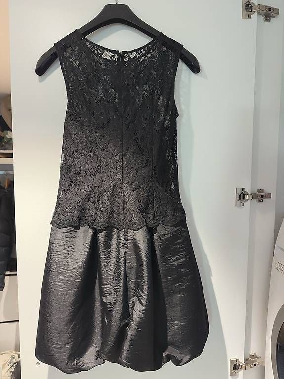 Kleider: SCHWARZES SPITZENKLEID MIT SCHLEIFE – Gebraucht aus Sirnach von ang_5vct 1