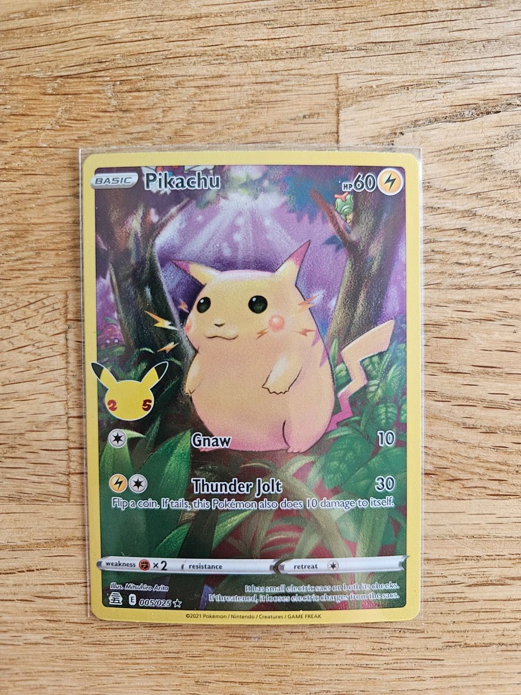 Pokémon Cartes à collectionner: Pokemon Pikachu Celebrations NM EN – D'occasion à Zürich par simi17