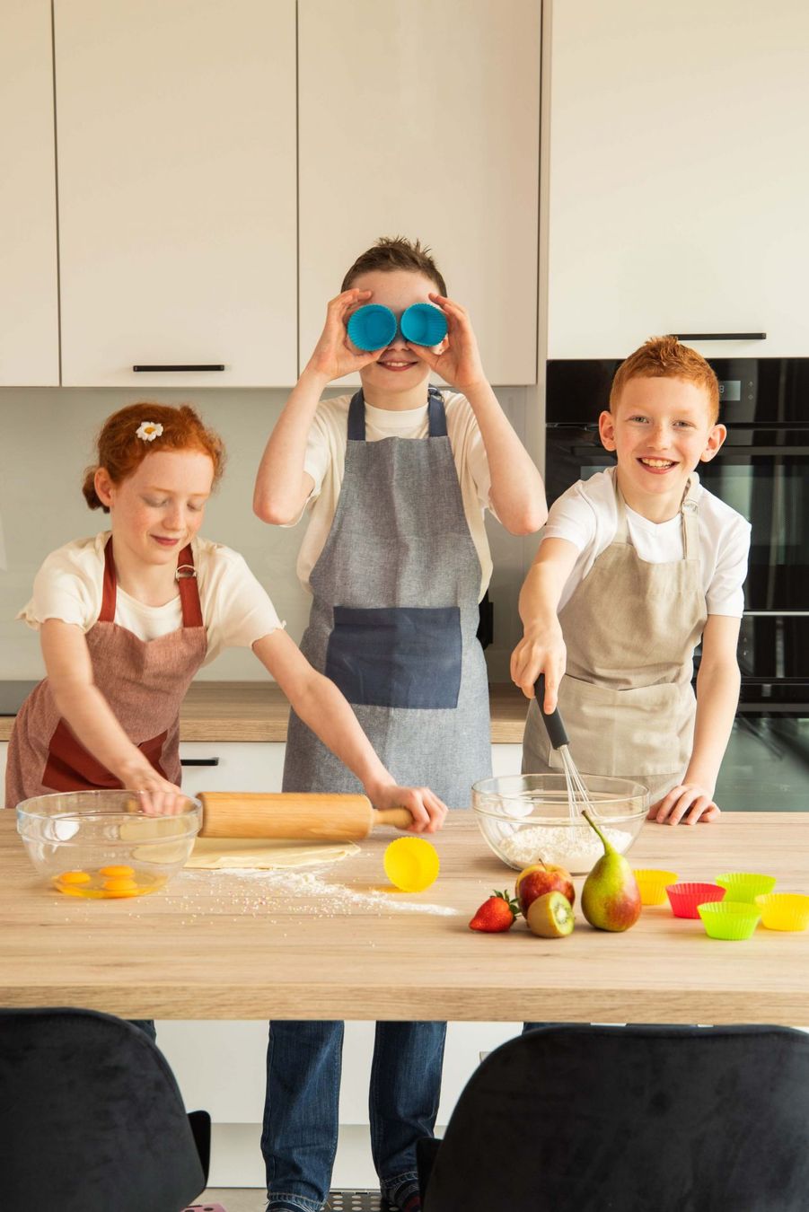 Schürzen: Kinderschürze CHAMBRAY – Neu und originalverpackt aus Bremgarten AG von simpliCH 2