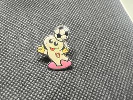 Anstecker Fussball Maga Bio Maskottchen Schweiz