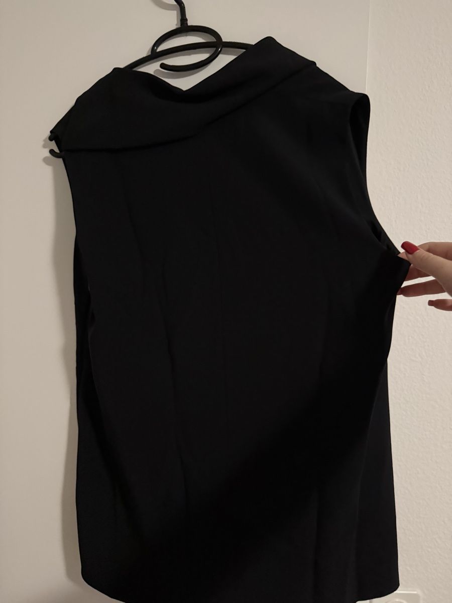 Hugo Boss Chemisiers: Bluse – Neuf avec emballage d'origine à Glis par slavkomajic 3