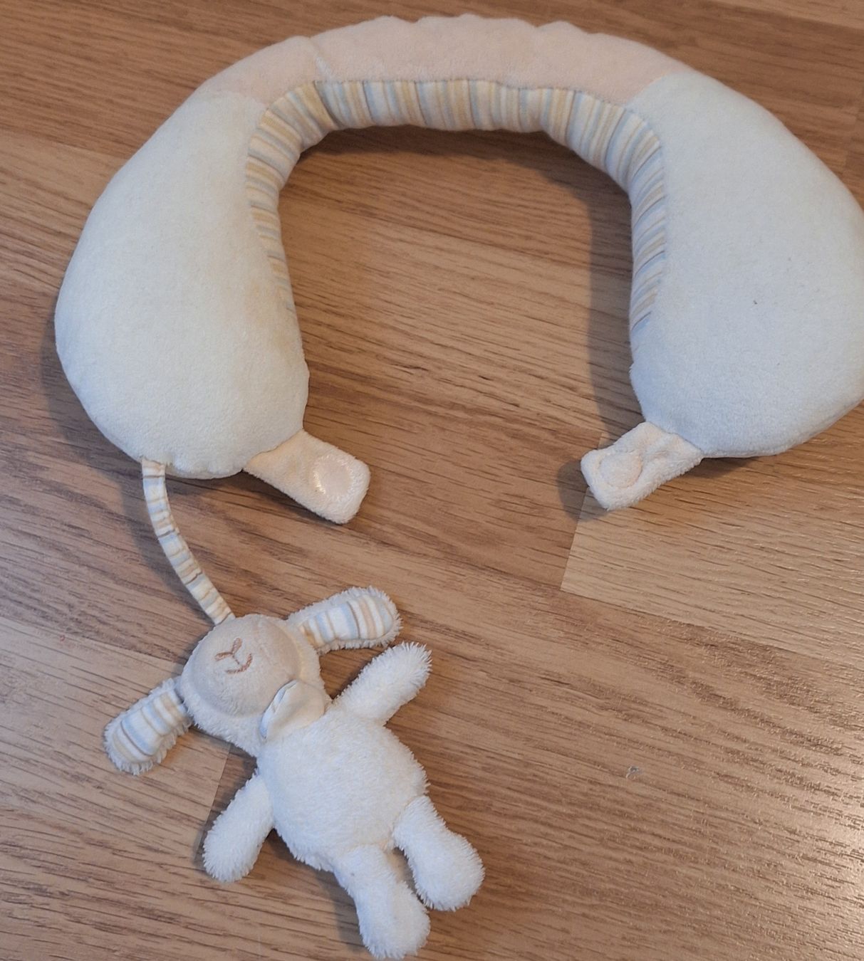 Milette Kissen: Coussin de voyage bébé – Gebraucht aus Yverdon-les-Bains von CelMt 1