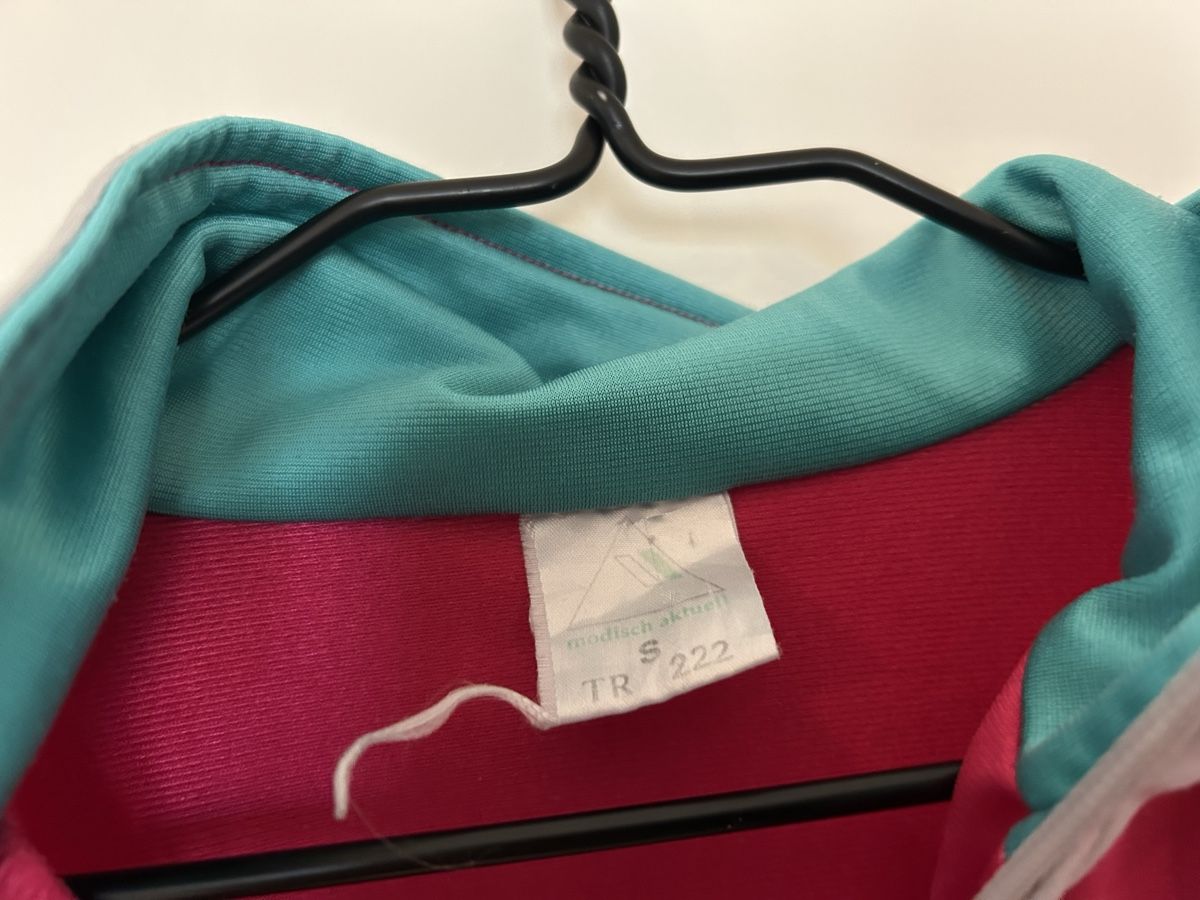 Jacken: Trainingsjacke Retro Grösse S   – Gebraucht aus St. Gallen von sus_br5y 1